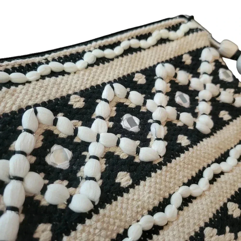 Chicosoleil Women's Large Woven Boho Cosmetics Pouch/Clutch, Black/Cream/White